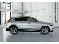 Usado Mercedes GLA200 163 CV (119 kW) 2025 Plateado SUV