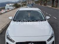 Usado Hyundai i30 140 CV (102 kW) 2018 Blanco Berlina