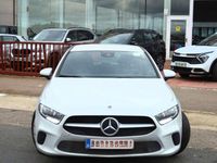 Begagnad Mercedes A180 136 HK (100 kW) 2021 Vit Halvkombi