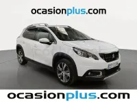Usado Peugeot 2008 Allure 130 CV (95 kW) 2019 Blanco SUV