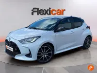 Usado Toyota Yaris Hybrid Plus 130 CV (95 kW) 2024 Blanco Berlina