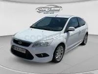 Usado Ford Focus 115 CV (84 kW) 2009 Blanco Berlina