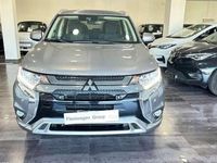 Usado Mitsubishi Outlander P-HEV Motion 224 CV (164 kW) 2021 Gris SUV