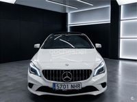 Usado Mercedes CLA180 Shooting Brake AMG line 122 CV (89 kW) 2016 Blanco Familiar