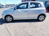 Usado Kia Picanto 65 CV (47 kW) 2007 Gris / plata Utilitario