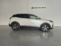 Usado Peugeot 3008 Allure 130 CV (95 kW) 2021 Blanco SUV