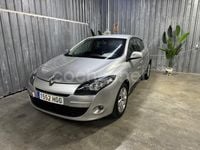 Usado Renault Mégane Business 110 CV (80 kW) 2012 Gris / plata Berlina
