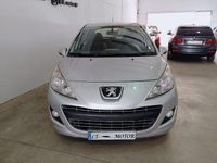 Usado Peugeot 207 95 CV (69 kW) 2011 Gris / plata Berlina