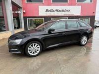 Usado Skoda Superb Ambition 122 CV (89 kW) 2021 Negro Familiar