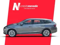 Usado Skoda Octavia Selection 150 CV (110 kW) 2023 Gris / plata Familiar