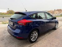 Usado Ford Focus Trend 125 CV (91 kW) 2017 Azul Berlina