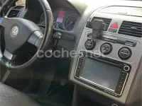 Usado VW Touran Advance 105 CV (77 kW) 2008 Negro Monovolumen