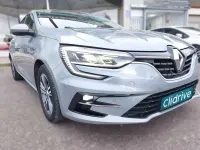 Usado Renault Mégane IV Zen 140 CV (102 kW) 2020 Gris Utilitario