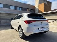 Usado Seat Leon Style 116 CV (85 kW) 2021 Blanco SUV