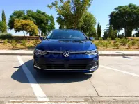 Usado VW Golf VIII 204 CV (150 kW) 2023 Azul Berlina