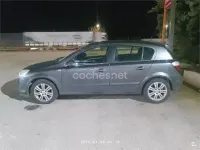 Usado Opel Astra Edition 110 CV (80 kW) 2009 Gris / plata Berlina