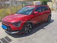 Usado Kia Niro 141 CV (103 kW) 2022 Rojo SUV