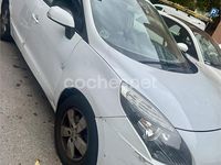 Usado Renault Scénic III Dynamique 110 CV (80 kW) 2011 Blanco Monovolumen