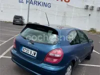 Usado Nissan Almera Comfort 90 CV (66 kW) 2001 Verde Berlina