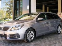 Usado Peugeot 308 SW Active 131 CV (96 kW) 2019 Gris Familiar