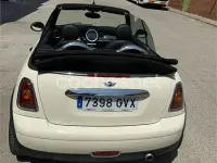 Usado Mini One Cabriolet 90 CV (66 kW) 2010 Beige Descapotable