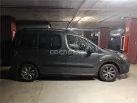 Usado Peugeot Partner Tepee Outdoor 110 CV (80 kW) 2018 Gris / plata Monovolumen