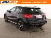Usado Mercedes GLA220 AMG line 170 CV (125 kW) 2015 Negro SUV