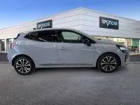 Usado Renault Clio V Techno 91 CV (66 kW) 2025 Gris Berlina