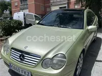 Usado Mercedes C230 197 CV (144 kW) 2002 Verde Berlina