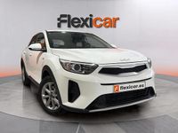 Usado Kia Stonic 84 CV (61 kW) 2022 Blanco SUV