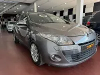 Usado Renault Mégane Privilege 130 CV (95 kW) 2009 Marrón Berlina