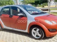 Usado Smart ForFour Passion 95 CV (69 kW) 2005 Naranja Utilitario