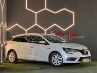 Usado Renault Mégane GrandTour LIMITED 95 CV (69 kW) 2019 Blanco Familiar