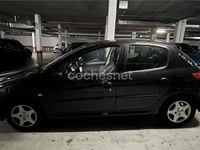 Usado Peugeot 206 90 CV (66 kW) 2005 Negro Berlina