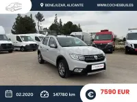 Usado Dacia Sandero Comfort 90 CV (66 kW) 2020 Gris / plata Berlina