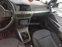 Usado Opel Astra Enjoy 100 CV (73 kW) 2004 Gris / plata Berlina