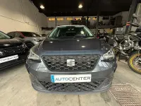 Usado Seat Arona Style 110 CV (80 kW) 2023 Gris / plata SUV