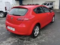 Usado Seat Leon Sport 125 CV (91 kW) 2008 Rojo Utilitario