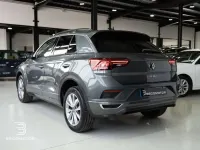 Usado VW T-Roc Advance 110 CV (80 kW) 2022 Gris SUV