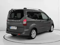 Usado Ford Tourneo Courier Titanium 100 CV (73 kW) 2018 Gris Monovolumen