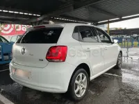 Usado VW Polo Advance 75 CV (55 kW) 2010 Blanco Utilitario