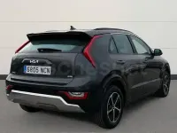 Usado Kia Niro 171 CV (125 kW) 2025 Gris / plata SUV