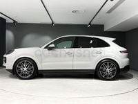 Usado Porsche Cayenne E-Hybrid 470 CV (345 kW) 2025 Gris / plata SUV