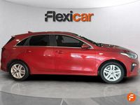 Usado Kia Ceed 100 CV (73 kW) 2019 Rojo Utilitario
