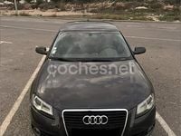 Usado Audi A3 S-Line 140 CV (102 kW) 2011 Granate Berlina