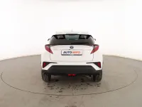 Usado Toyota C-HR Active 122 CV (89 kW) 2023 Blanco SUV