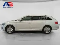 Usado Skoda Superb Style 217 CV (159 kW) 2021 Blanco Familiar