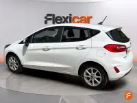 Usado Ford Fiesta Trend 75 CV (55 kW) 2021 Blanco Utilitario