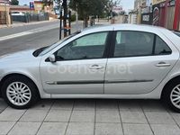 Usado Renault Laguna III Dynamique 130 CV (95 kW) 2007 Gris / plata Berlina