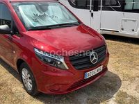 Usado Mercedes Vito 136 CV (100 kW) 2023 Granate Van